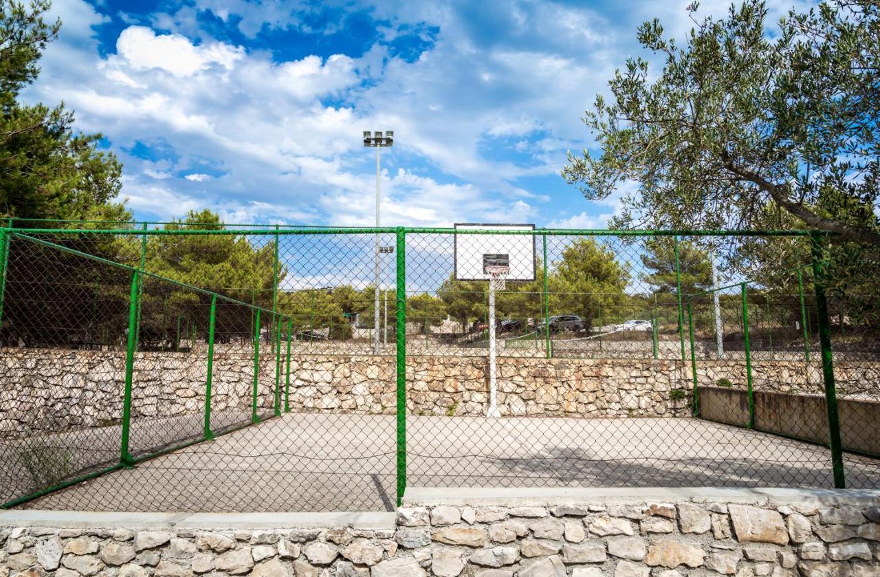 Apartments Jezera Lovisca מראה חיצוני תמונה