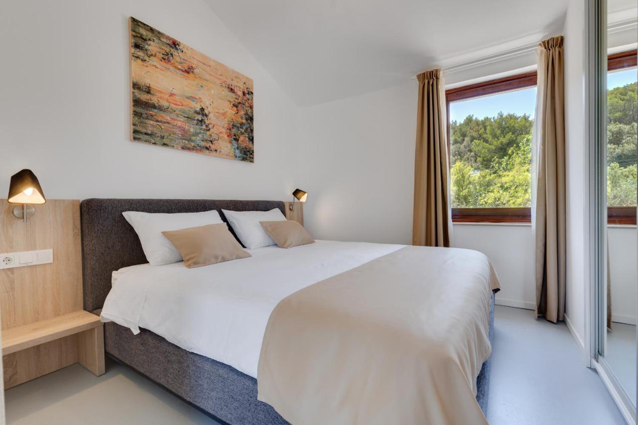 Apartments Jezera Lovisca מראה חיצוני תמונה