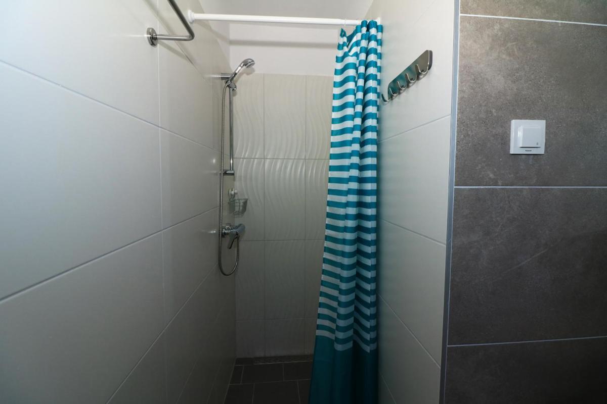 Apartments Jezera Lovisca מראה חיצוני תמונה